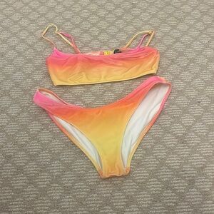 The cutest ombre sunset triangl